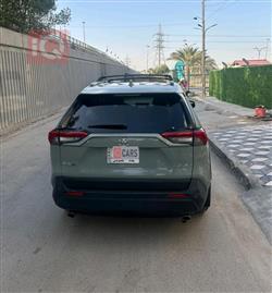 تۆیۆتا ڕاڤ 4